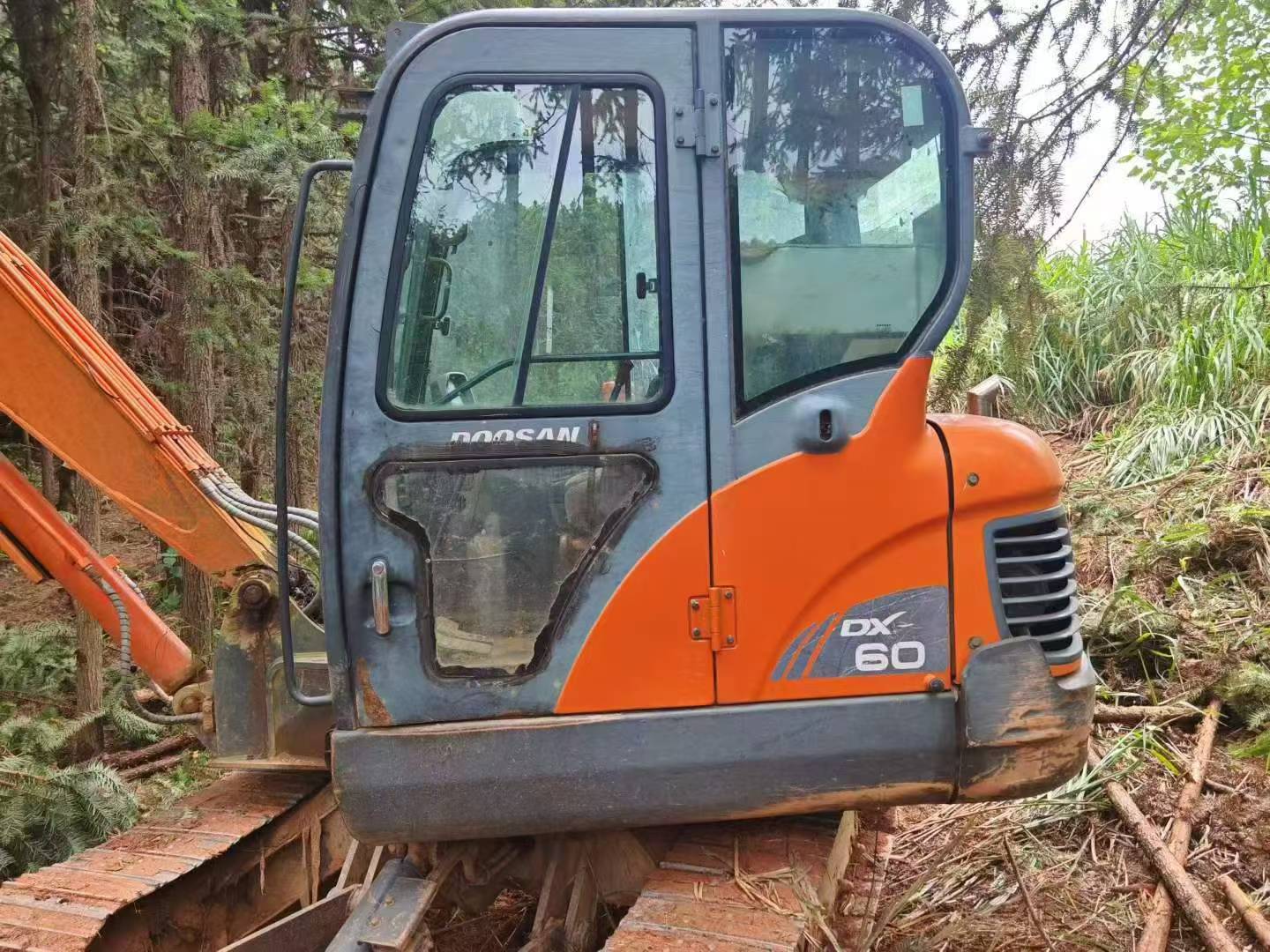 Buy Doosan DH60 Used Excavator Buy Doosan DH60 Used Excavator