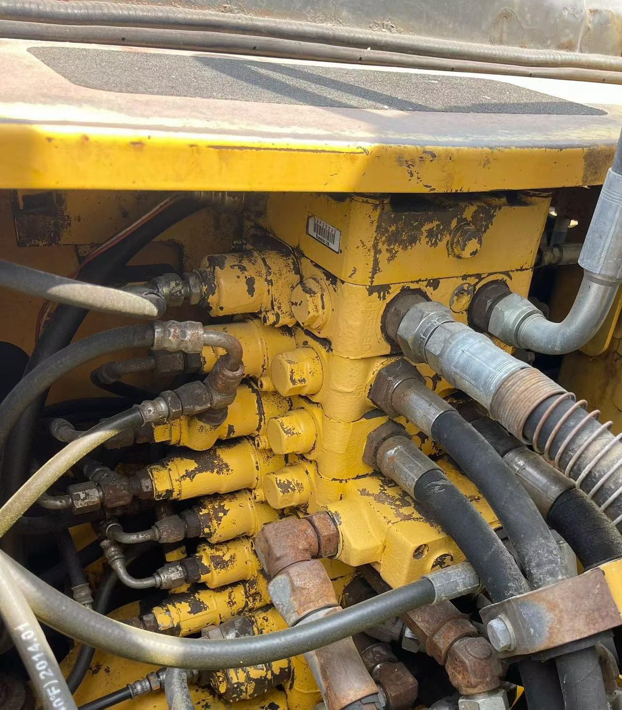 Compre Excavadora Komatsu PC120-6E Usada / 7 Compre Excavadora Komatsu PC120-6E Usada / 7