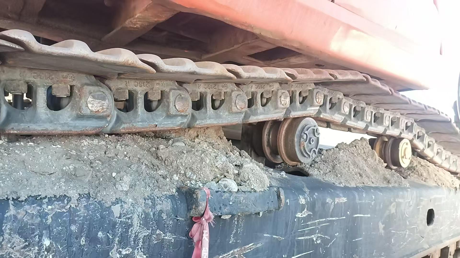Compre Excavadora Doosan DH420 Usada / 2 Compre Excavadora Doosan DH420 Usada / 2