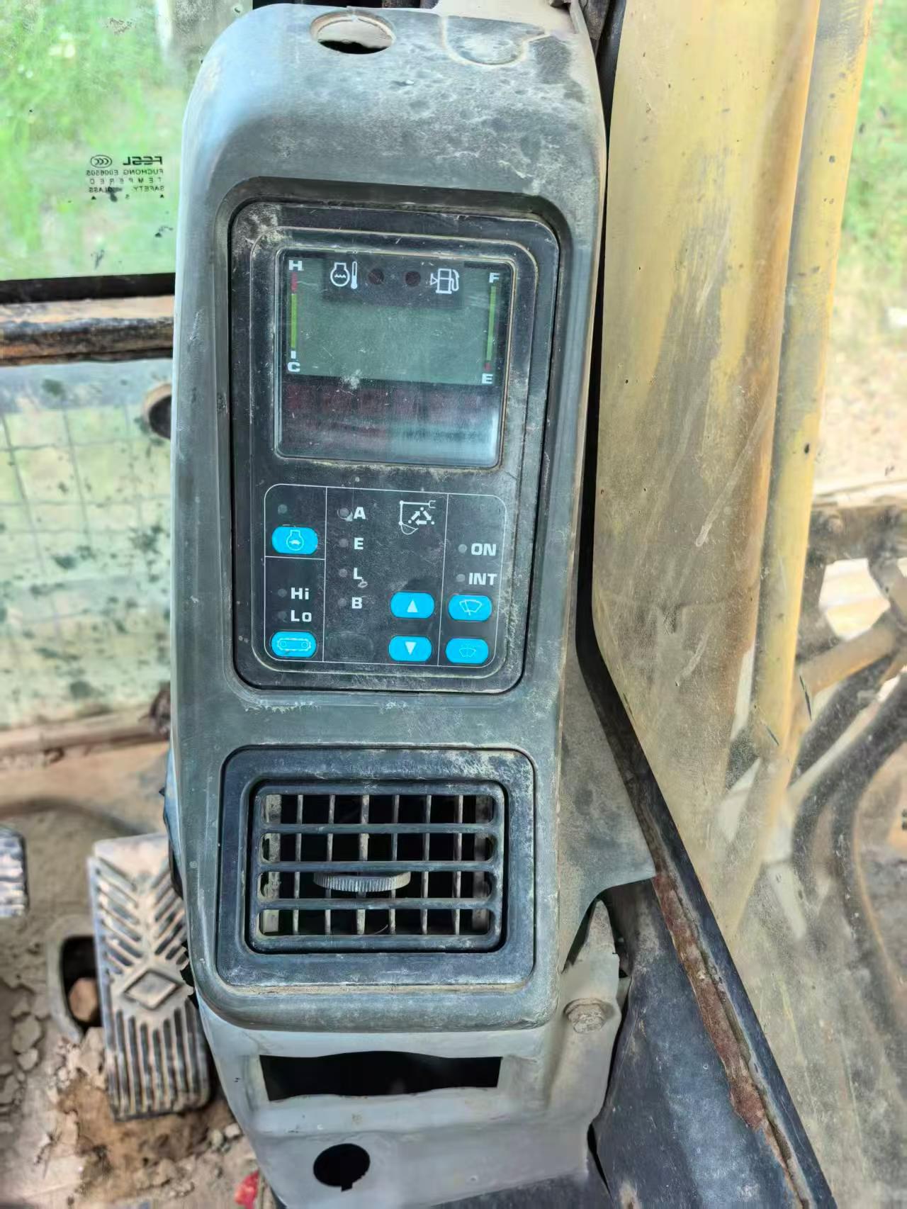Buy Komatsu PC110-7 Used Excavator / 3 Buy Komatsu PC110-7 Used Excavator / 3