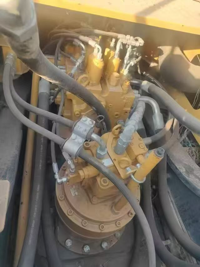 Compre Excavadora Sany SY415H Usada / 4