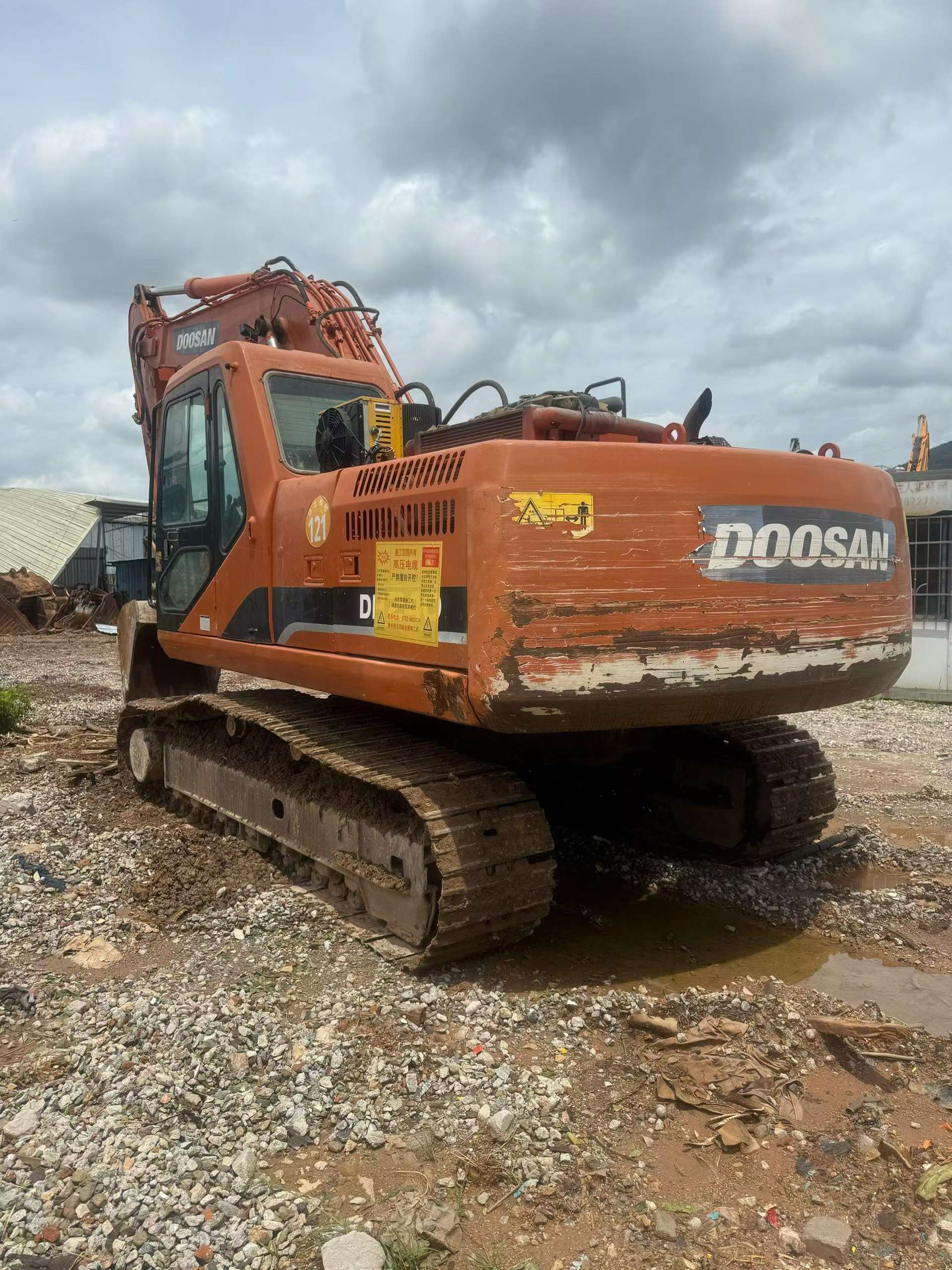 Comprar Doosan DH215-9 Usado Escavadeira