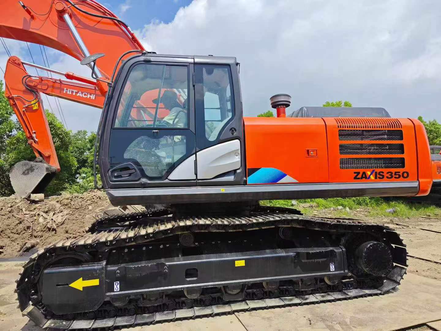 Купить Подержанный Экскаватор Hitachi ZX350-5G / 4