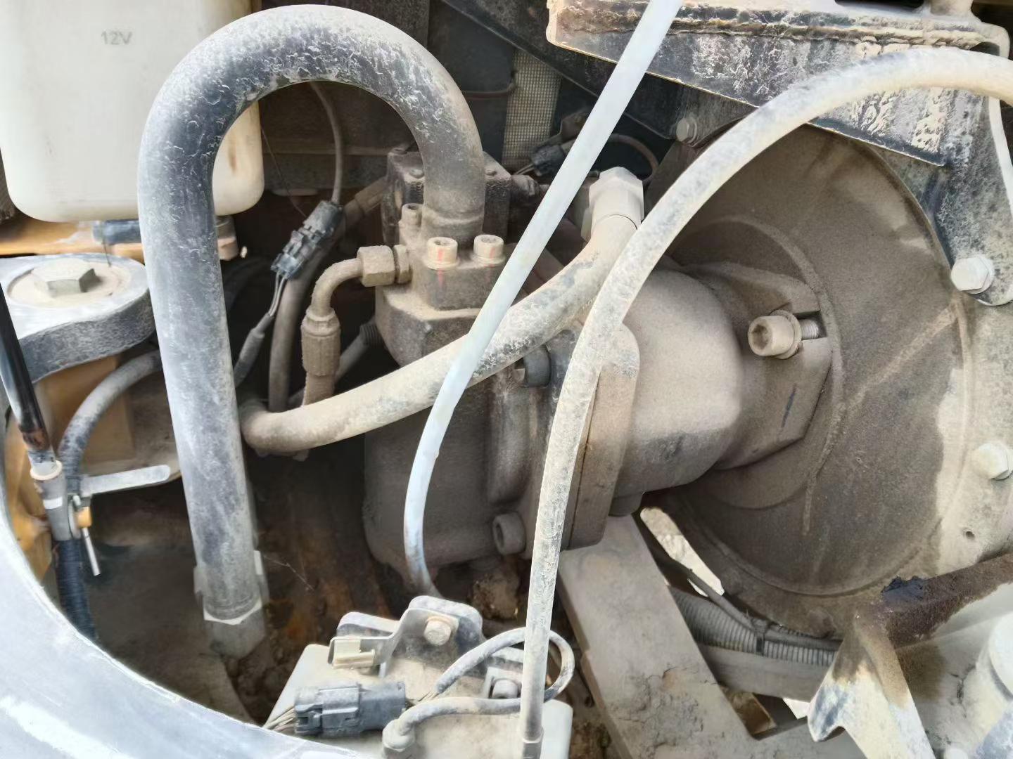 Compre Excavadora XCMG XE65D Usada / 4