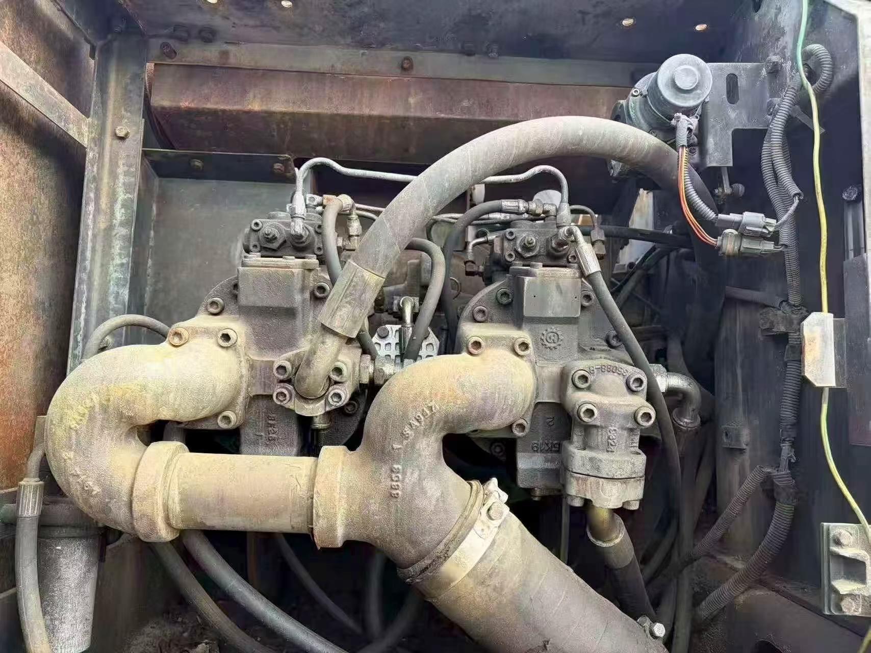 Купить Подержанный Экскаватор Hitachi EX350H-5 / 3 Купить Подержанный Экскаватор Hitachi EX350H-5 / 3