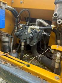 Buy XCMG XE135D Used Excavator / 4 Buy XCMG XE135D Used Excavator / 4