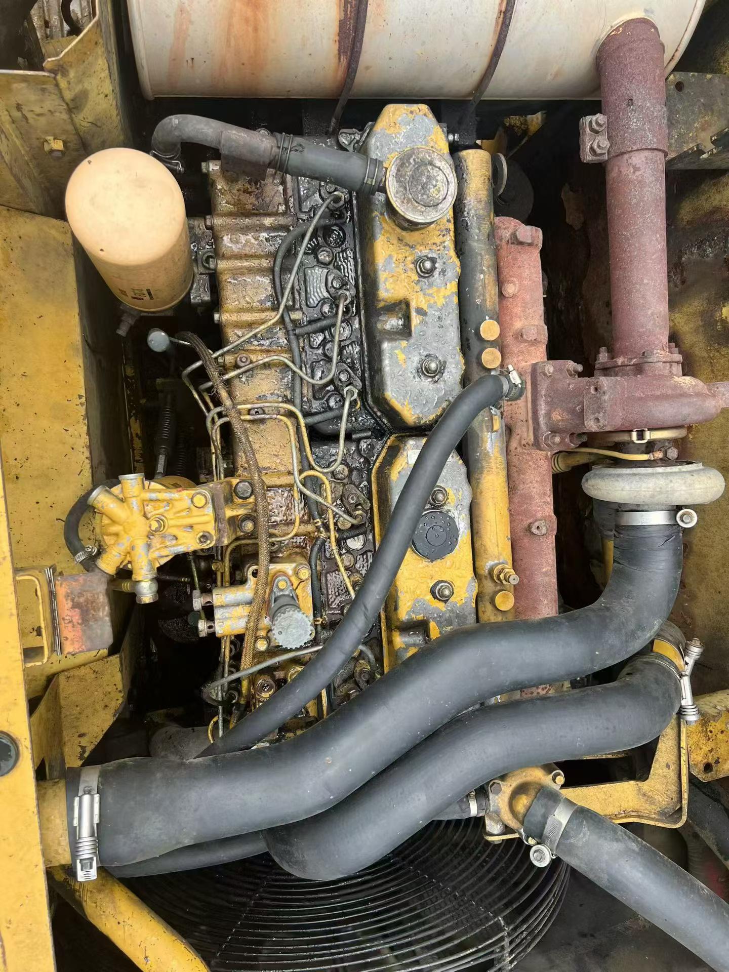 Compre Excavadora Caterpillar 320C Usada / 8