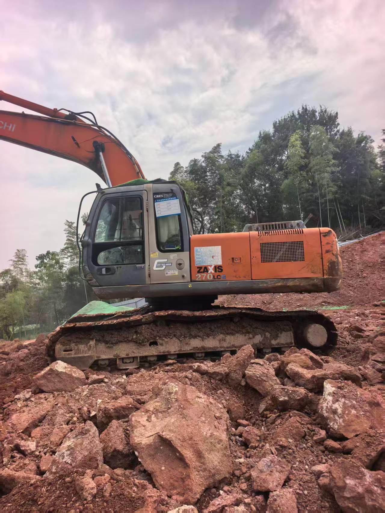 Compre Escavadeira Hitachi EX250-5 Usada / 4