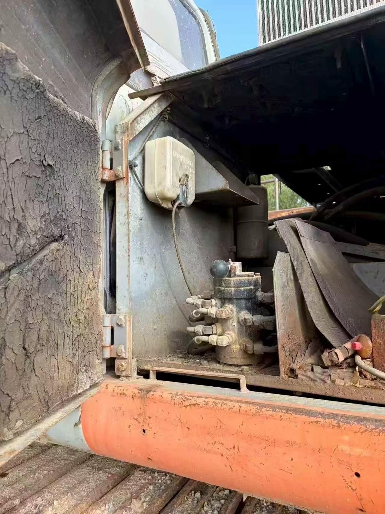 Купить Подержанный Экскаватор Hitachi EX350H-5 / 4 Купить Подержанный Экскаватор Hitachi EX350H-5 / 4