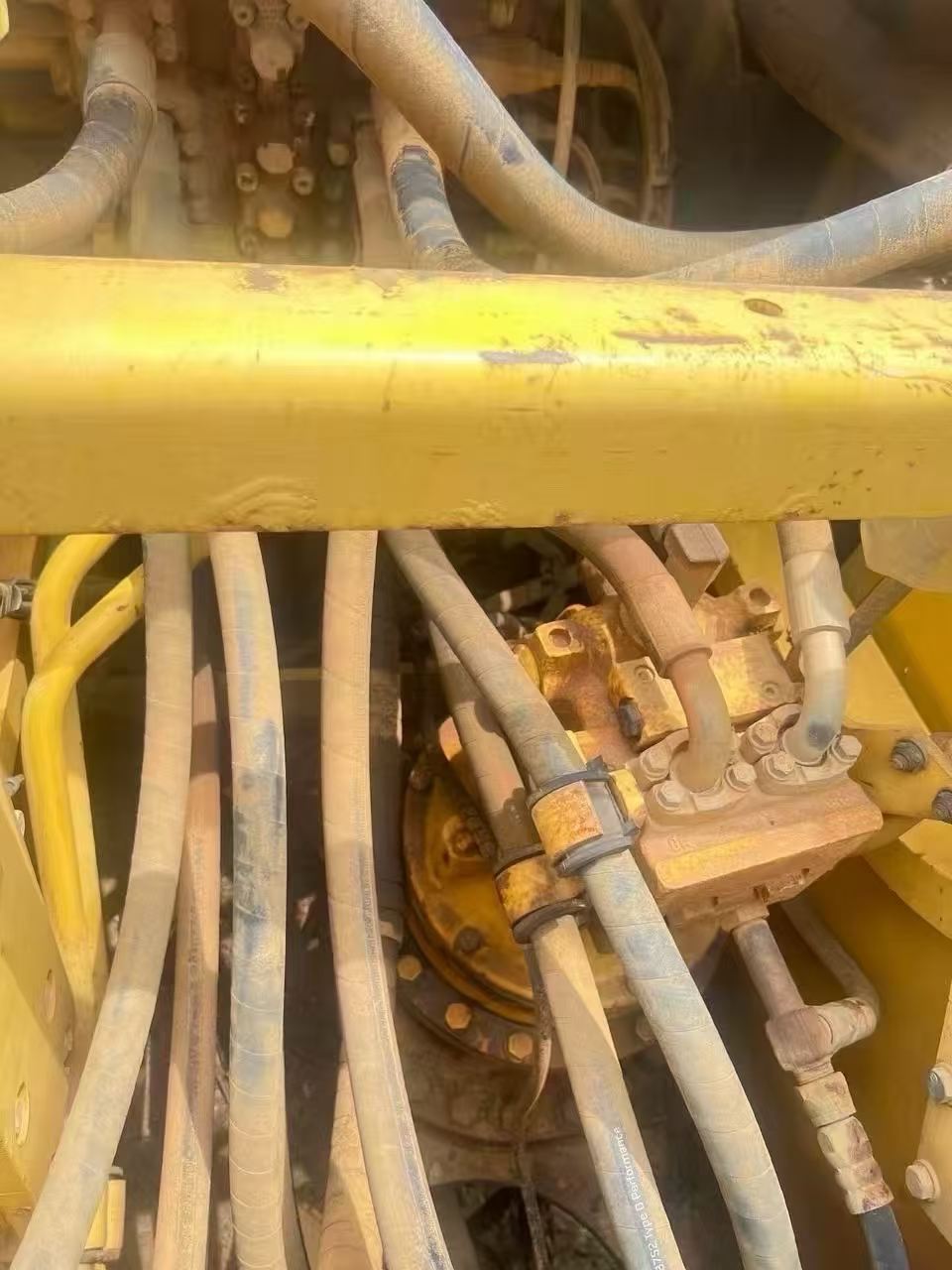 Купить Подержанный Экскаватор Komatsu PC210-7 / 8 Купить Подержанный Экскаватор Komatsu PC210-7 / 8