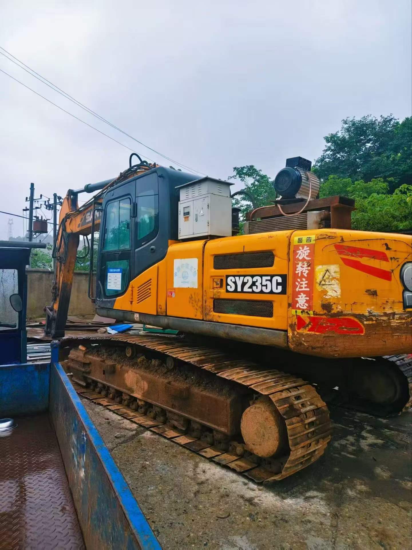 Buy Sany SY235C Used Excavator / 2