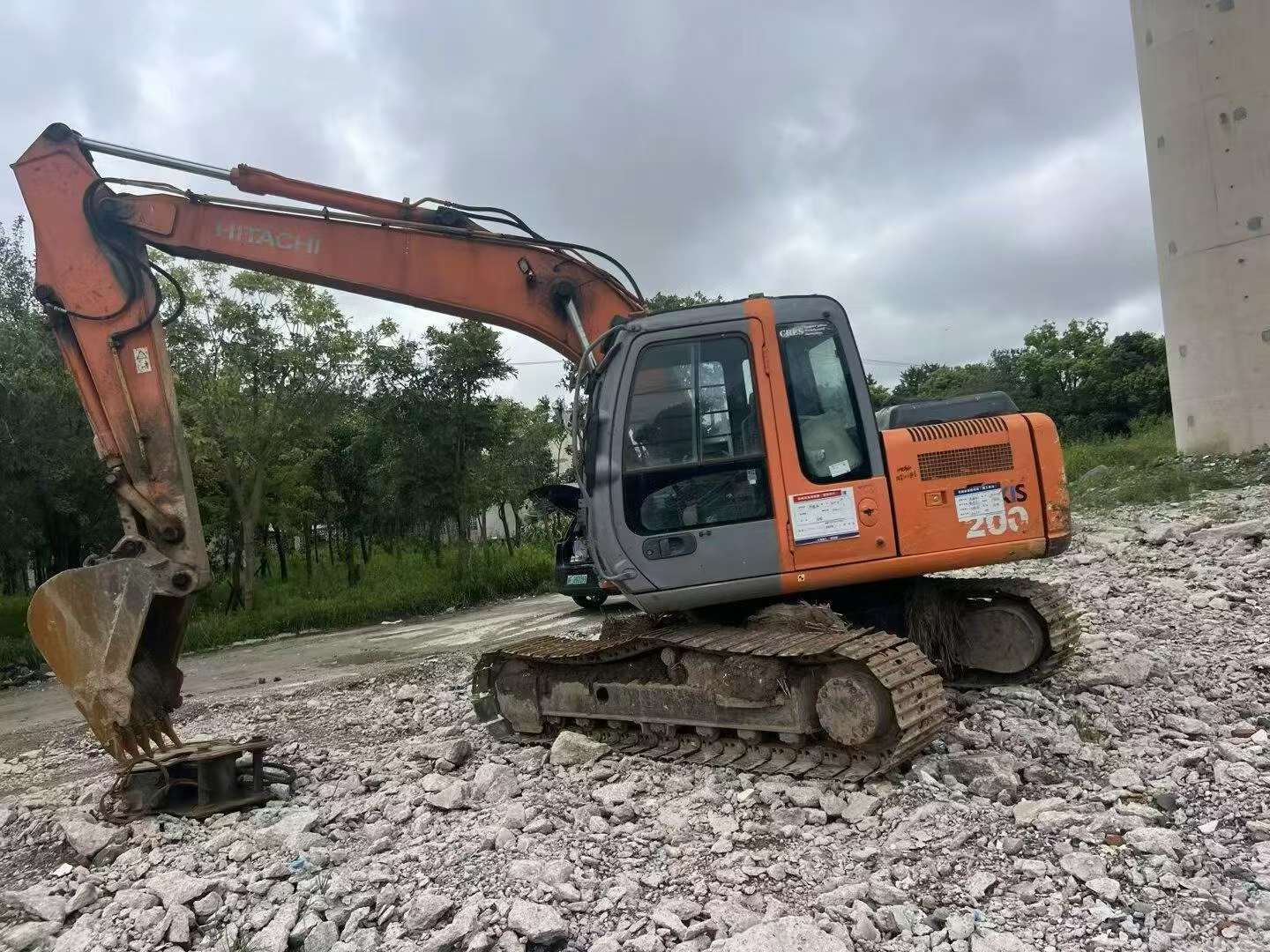Buy Hitachi EX120-6 Used Excavator