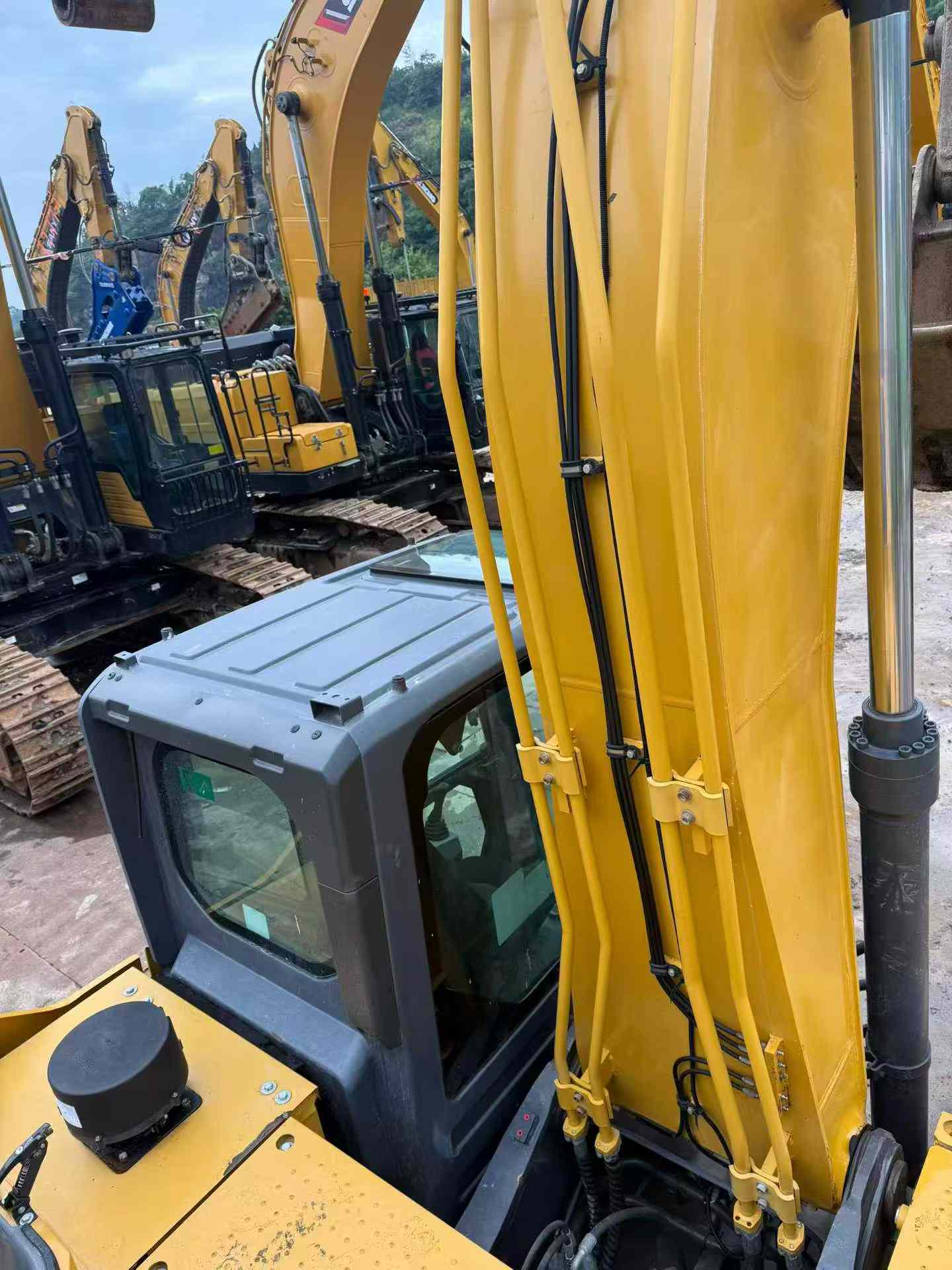 Buy XCMG XE215GA Used Excavator / 8