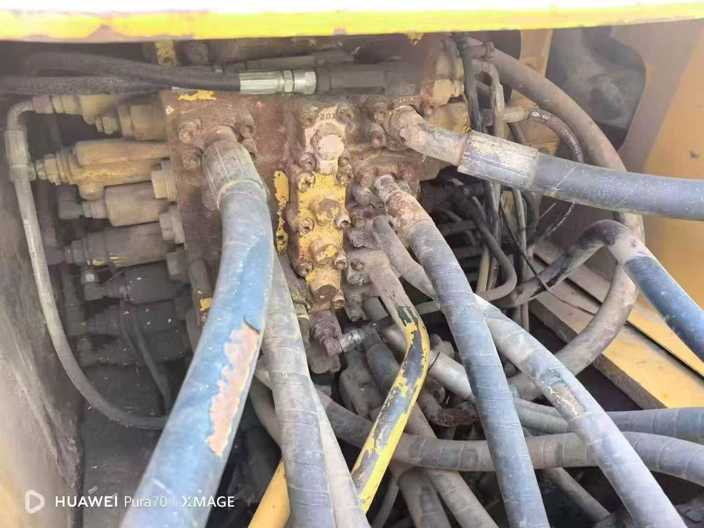 Compre Escavadeira Komatsu PC210 Usada / 4