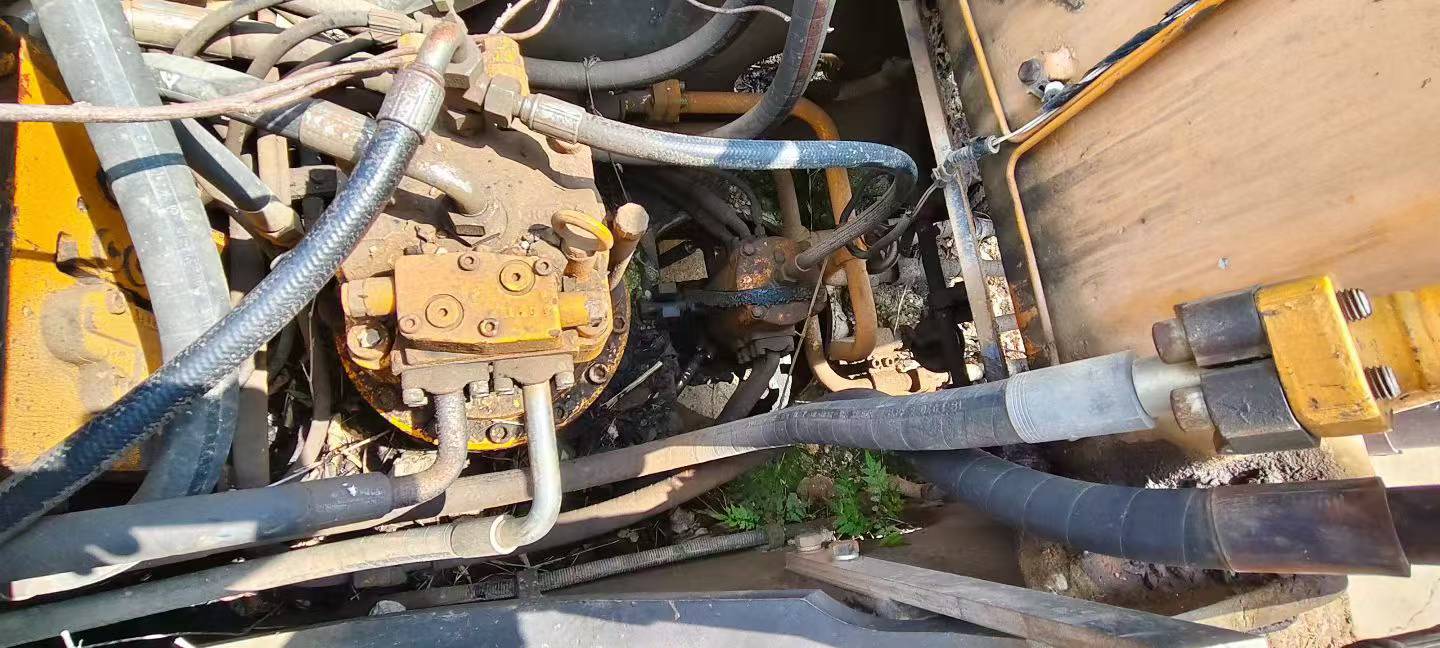 Buy Sany SY215C-8 Used Excavator / 5 Buy Sany SY215C-8 Used Excavator / 5