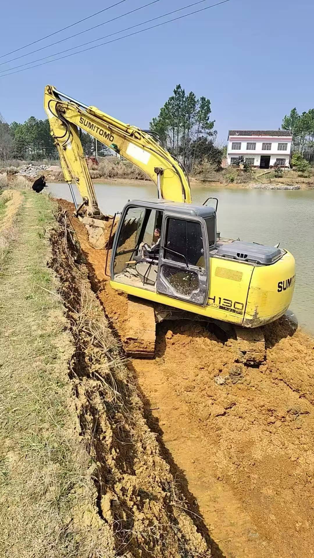 Compre Excavadora Sumitomo SH130-3 Usada / 5 Compre Excavadora Sumitomo SH130-3 Usada / 5