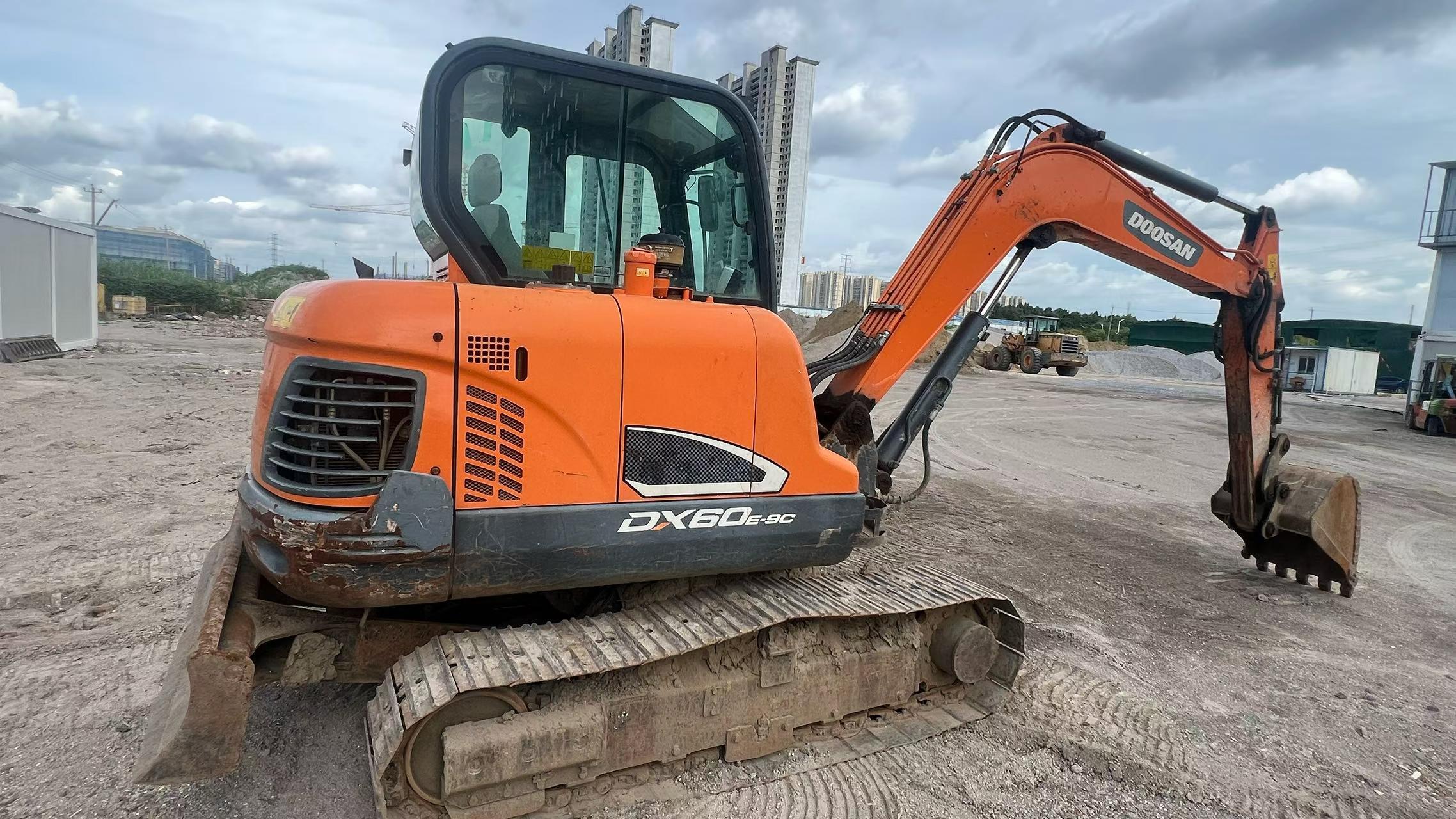 Buy Doosan DH60 Used Excavator Buy Doosan DH60 Used Excavator