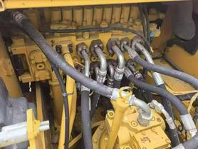Buy Caterpillar CT18 Used Excavator / 8 Buy Caterpillar CT18 Used Excavator / 8