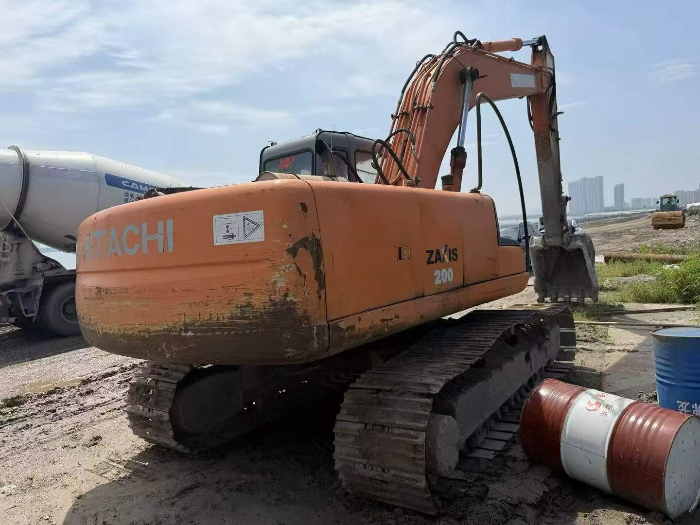 Buy Hitachi ZX200-6 Used Excavator