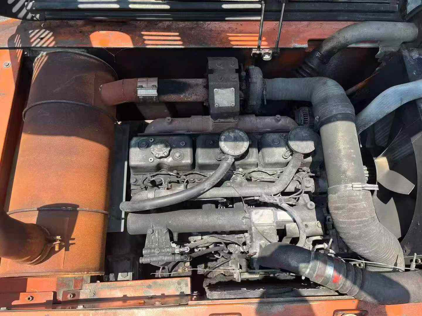 Acheter Pelle Doosan DH220-9E d'occasion / 4 Acheter Pelle Doosan DH220-9E d'occasion / 4