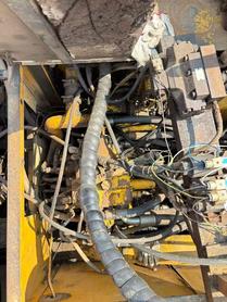 Buy Kato HD1430 Used Excavator / 5 Buy Kato HD1430 Used Excavator / 5