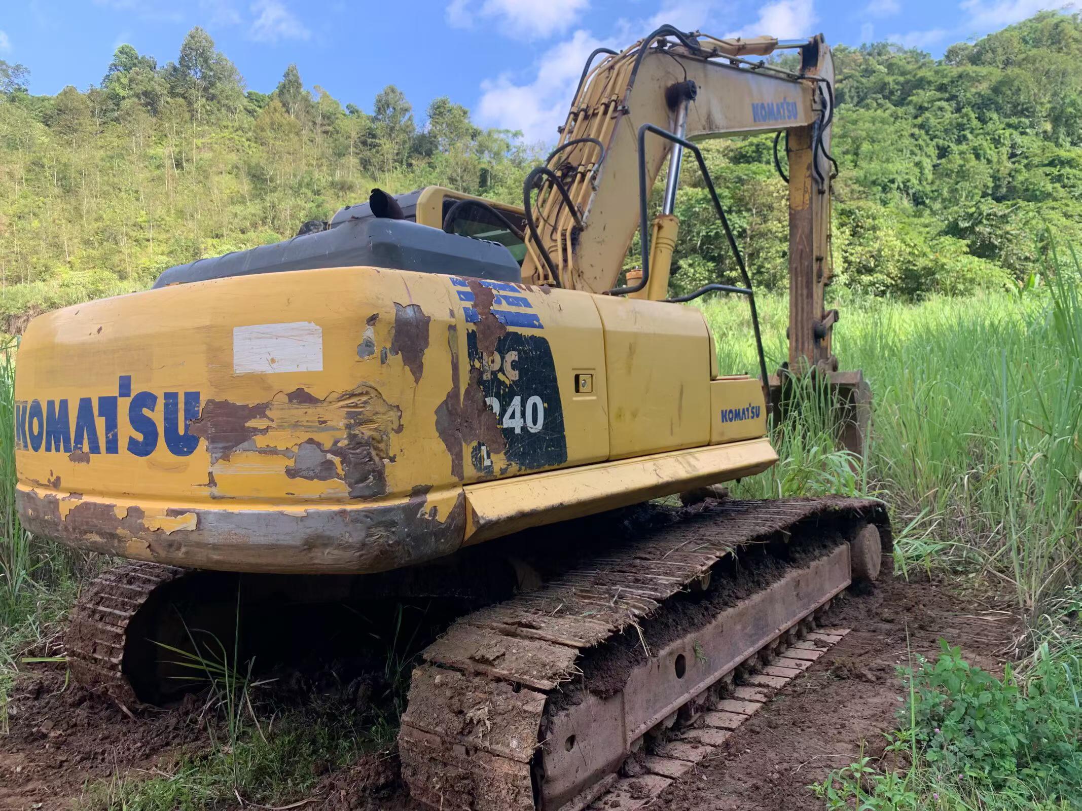 Comprar Komatsu PC240-6 Usado Excavadora