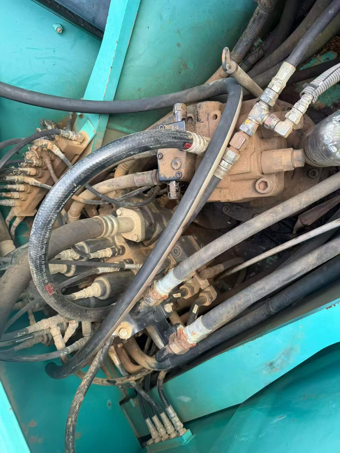 Compre Escavadeira Kobelco SK200-11 Usada / 5