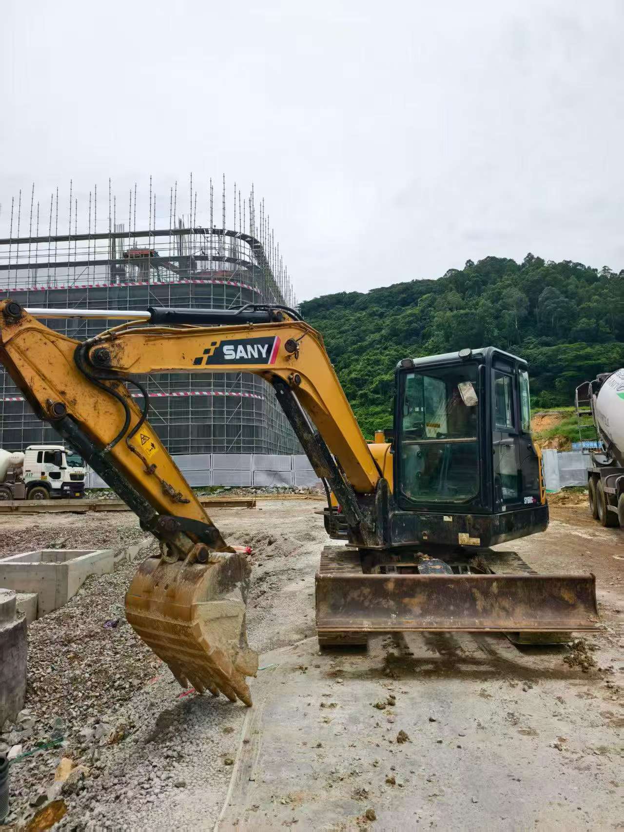 Buy Sany SY60 Used Excavator / 3