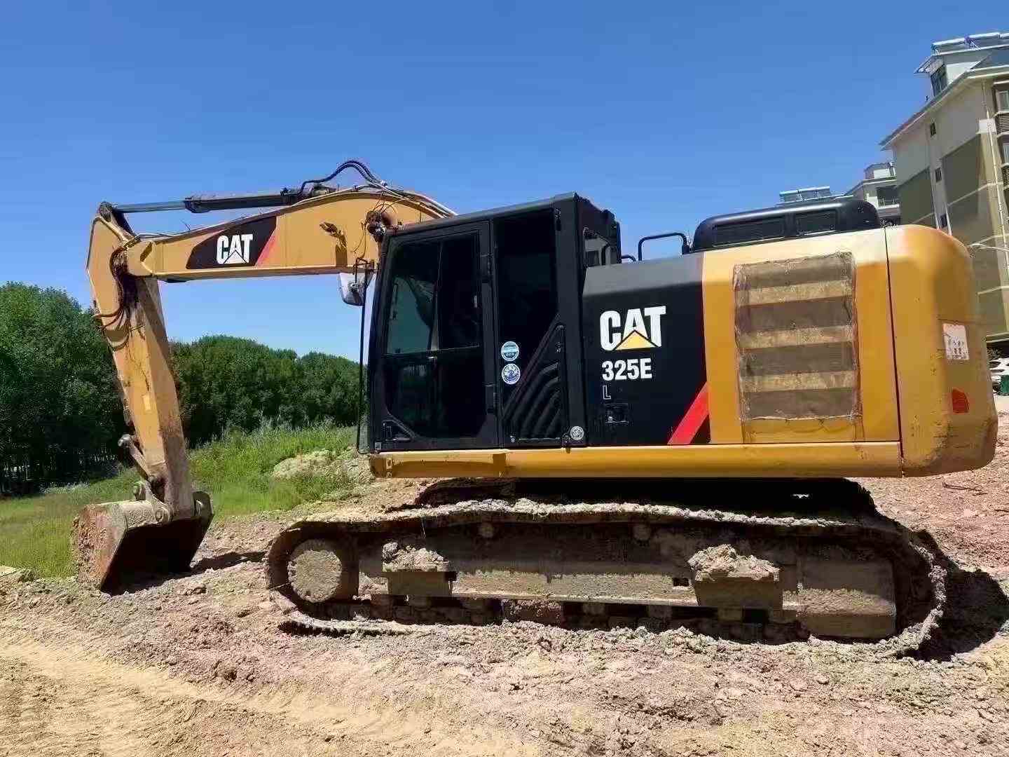 شراء Caterpillar 320EL مستعمل حفارة