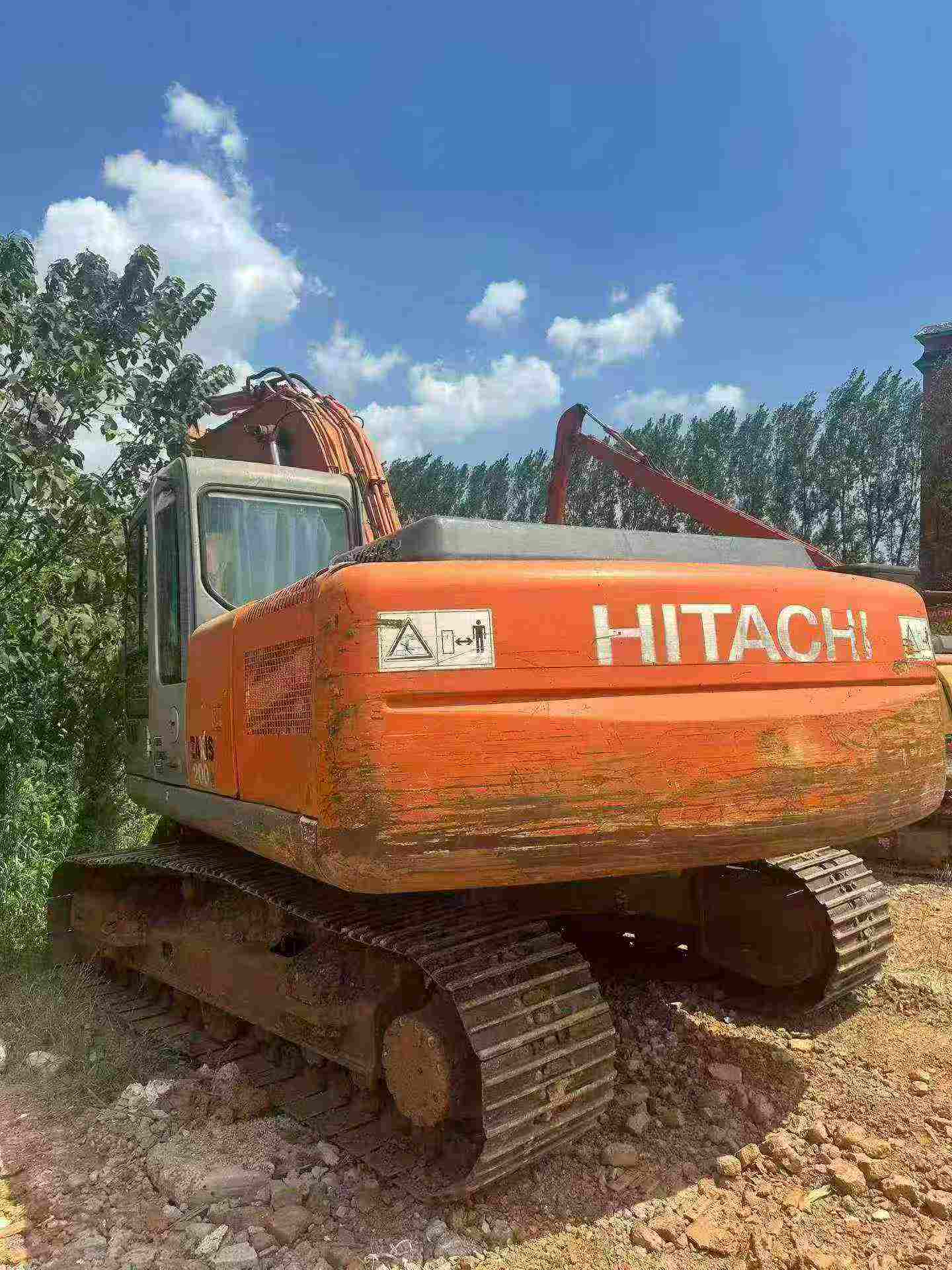 Buy Hitachi ZX200-3G Used Excavator / 3