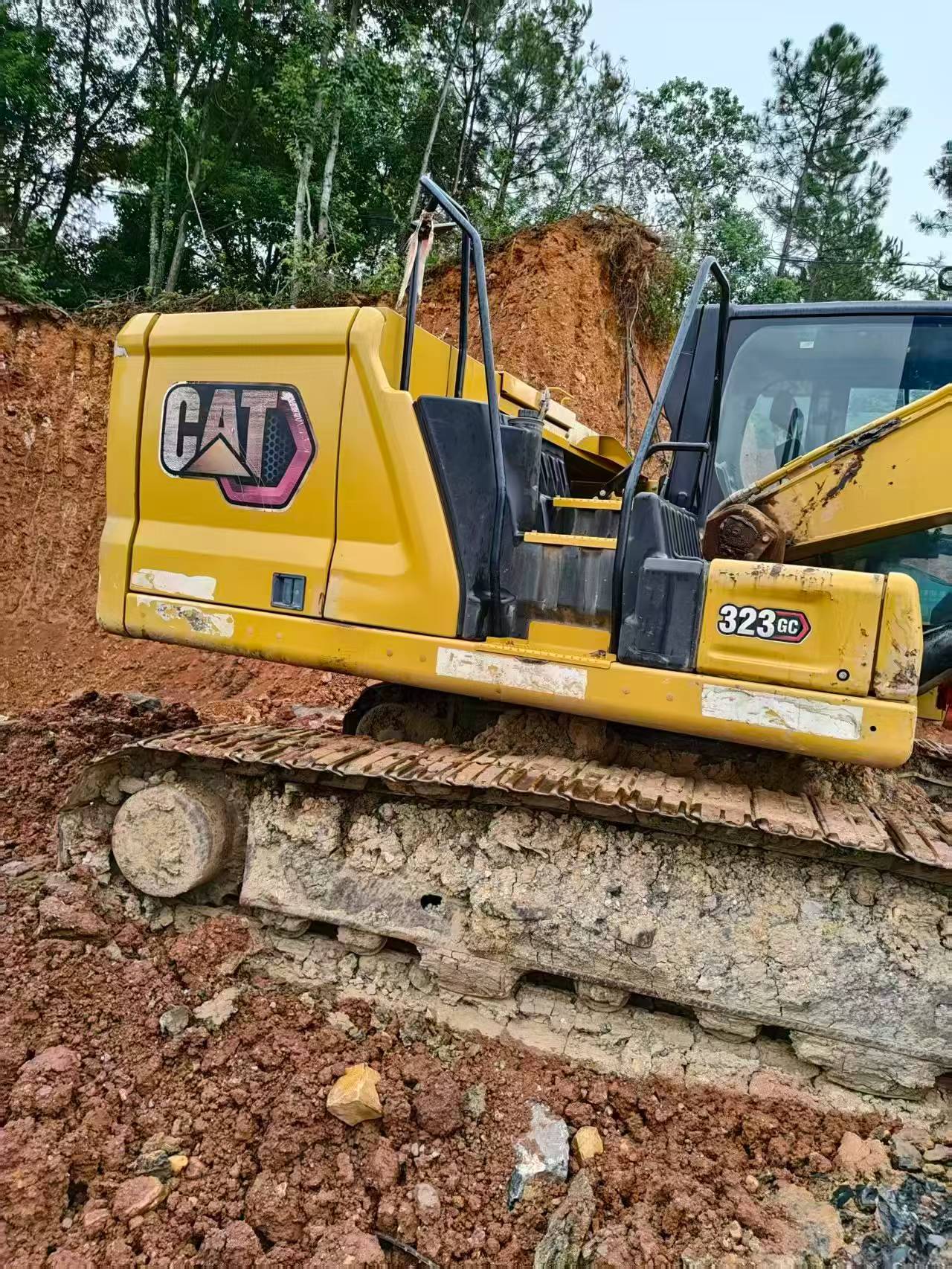 Acheter Pelle Caterpillar 323 d'occasion / 3 Acheter Pelle Caterpillar 323 d'occasion / 3