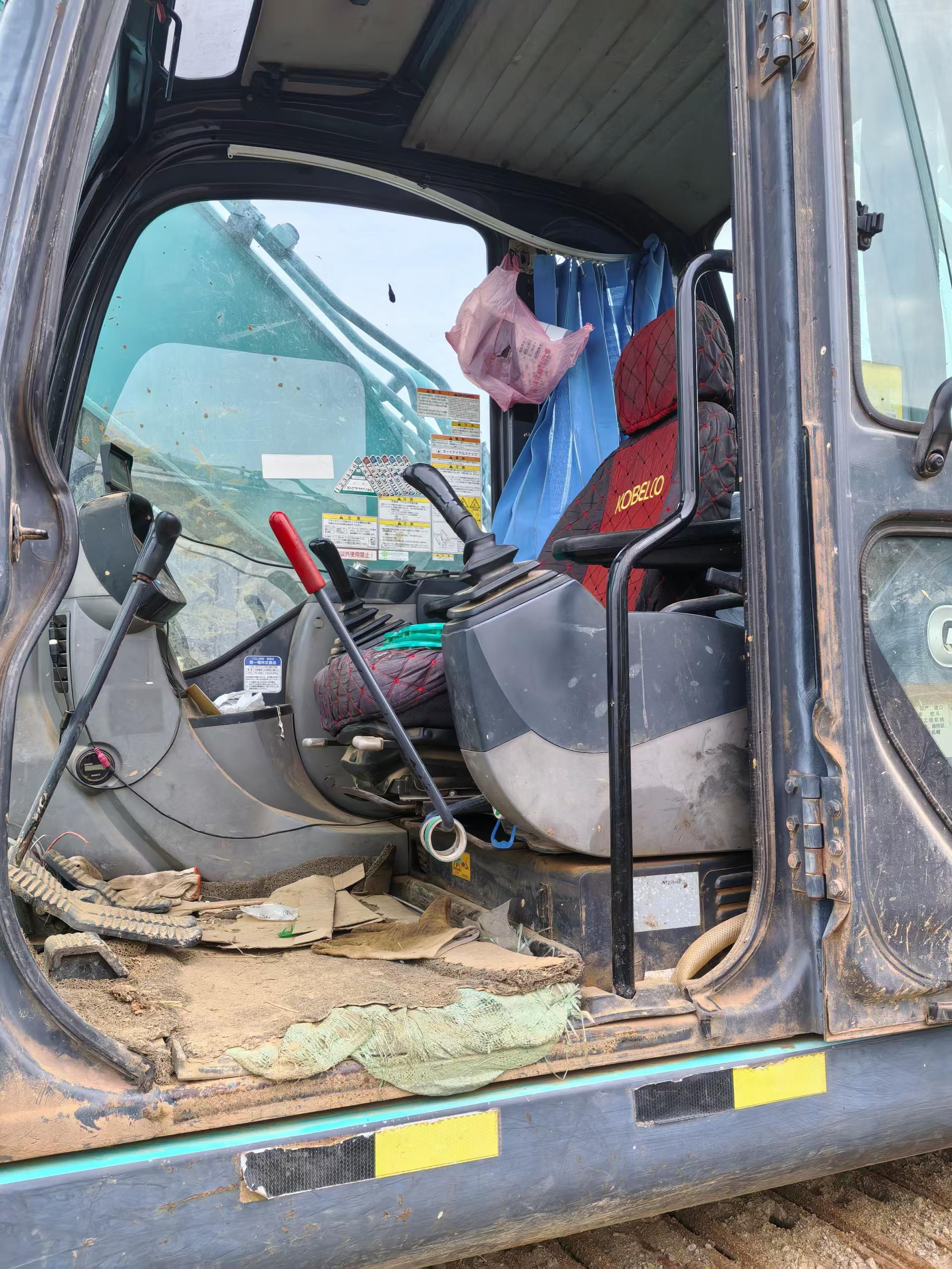 Купить Подержанный Экскаватор Kobelco SK200-11 / 8