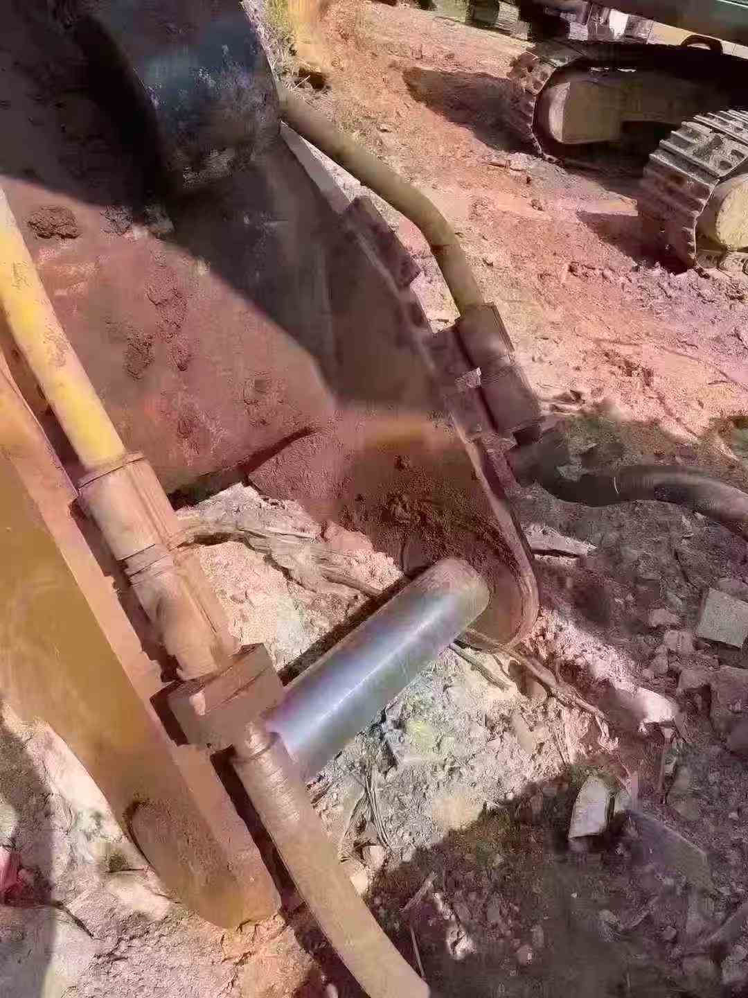 Купить Подержанный Экскаватор Caterpillar 390DL / 2