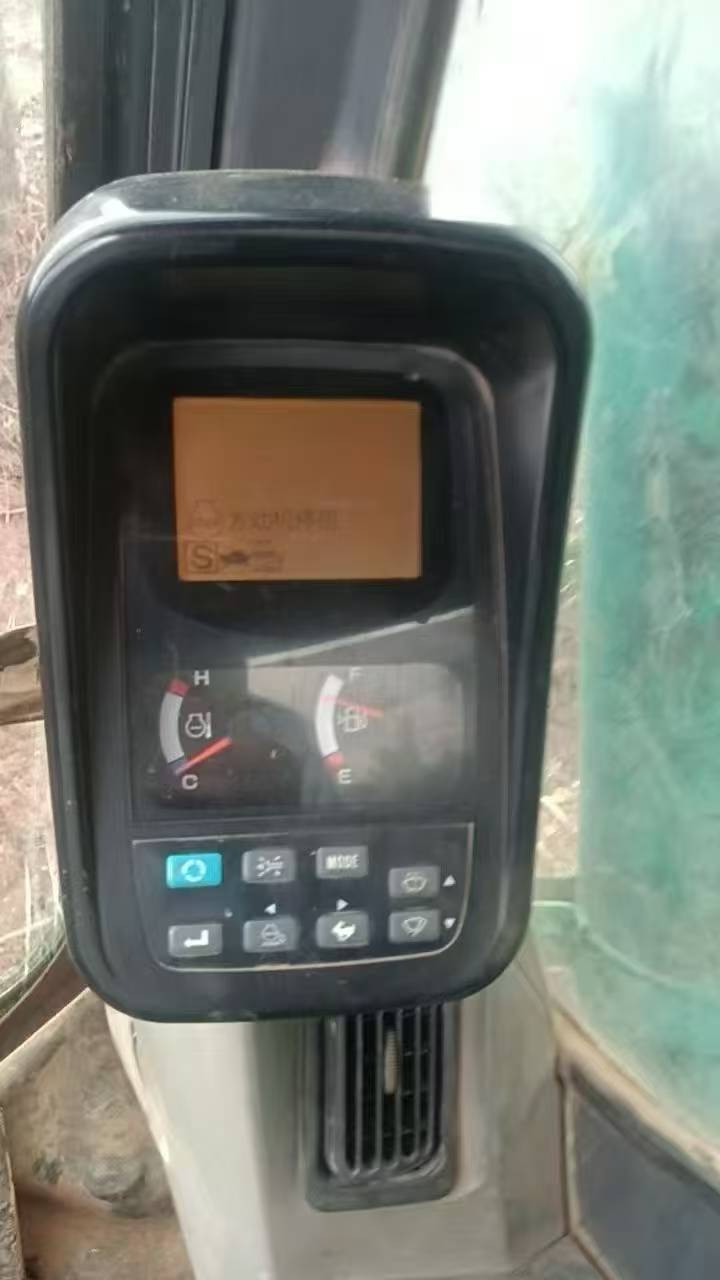 شراء حفارة Kobelco SK200 مستعملة / 4