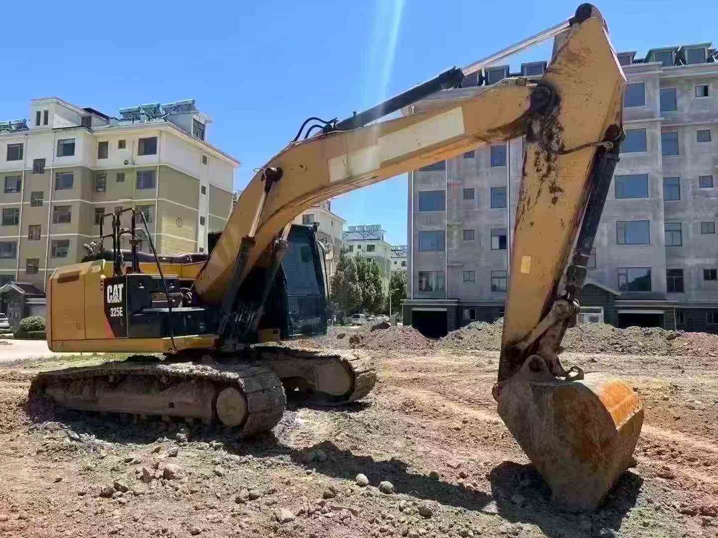 شراء حفارة Caterpillar 320EL مستعملة / 5