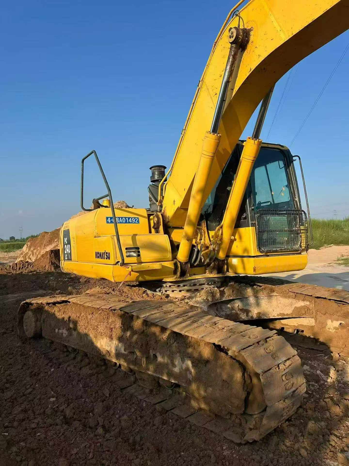 Comprar Komatsu PC240-6 Usado Excavadora