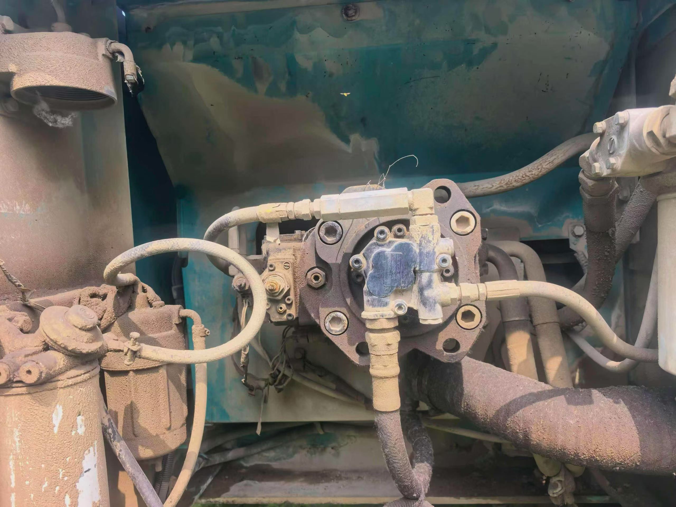 Compre Escavadeira Kobelco SK330-8 Usada / 5