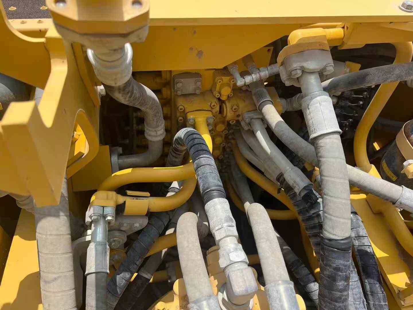 Compre Excavadora Komatsu PC390LC-8M0 Usada / 5 Compre Excavadora Komatsu PC390LC-8M0 Usada / 5
