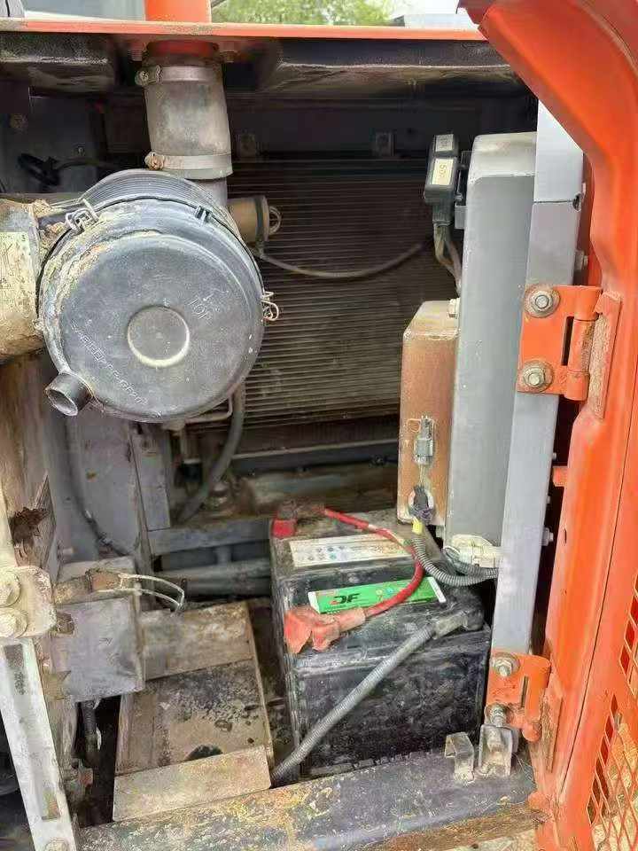 Buy Hitachi ZX70-5G Used Excavator / 9