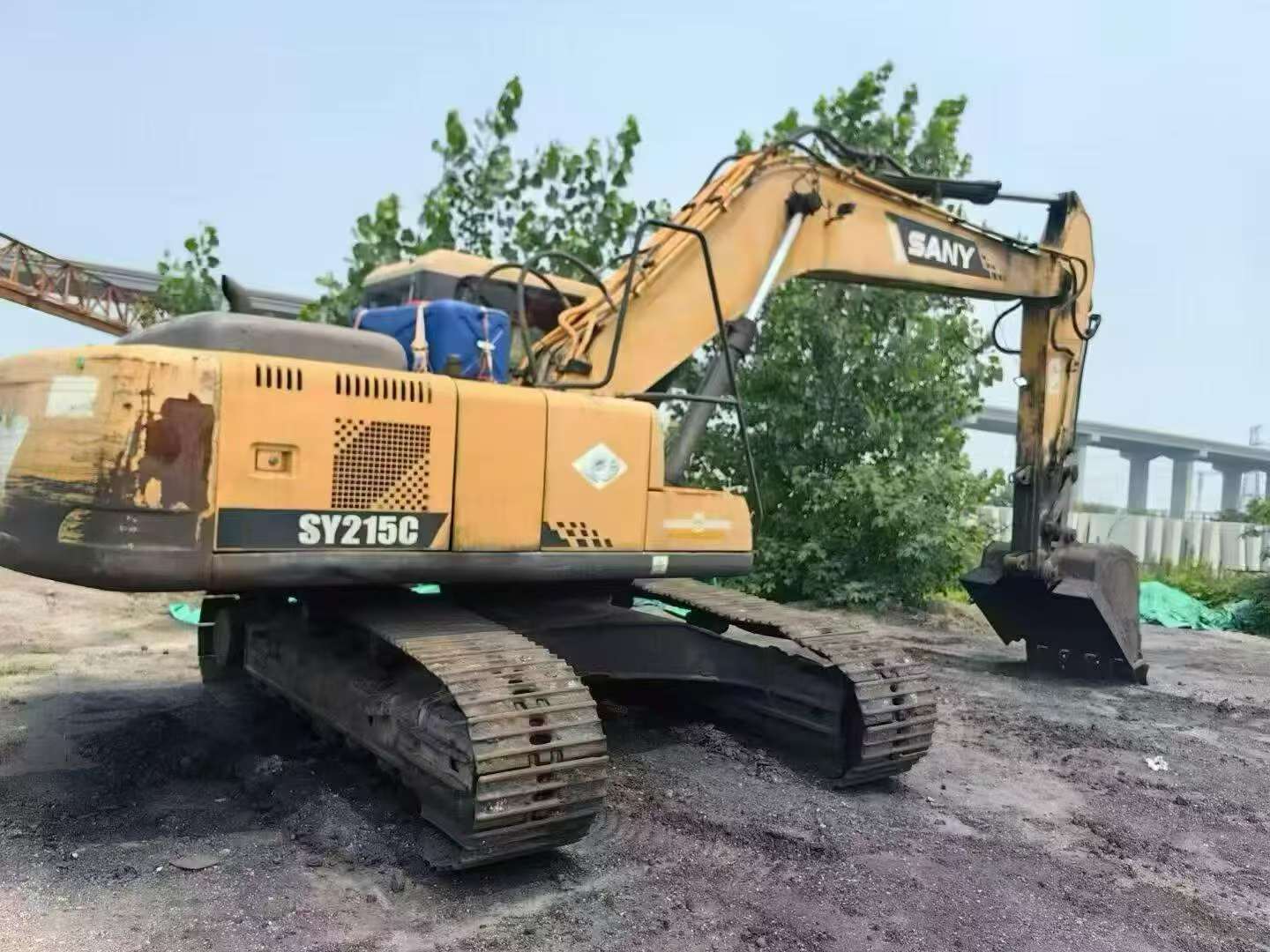 Купить Подержанный Экскаватор Sany SY215C / 3 Купить Подержанный Экскаватор Sany SY215C / 3