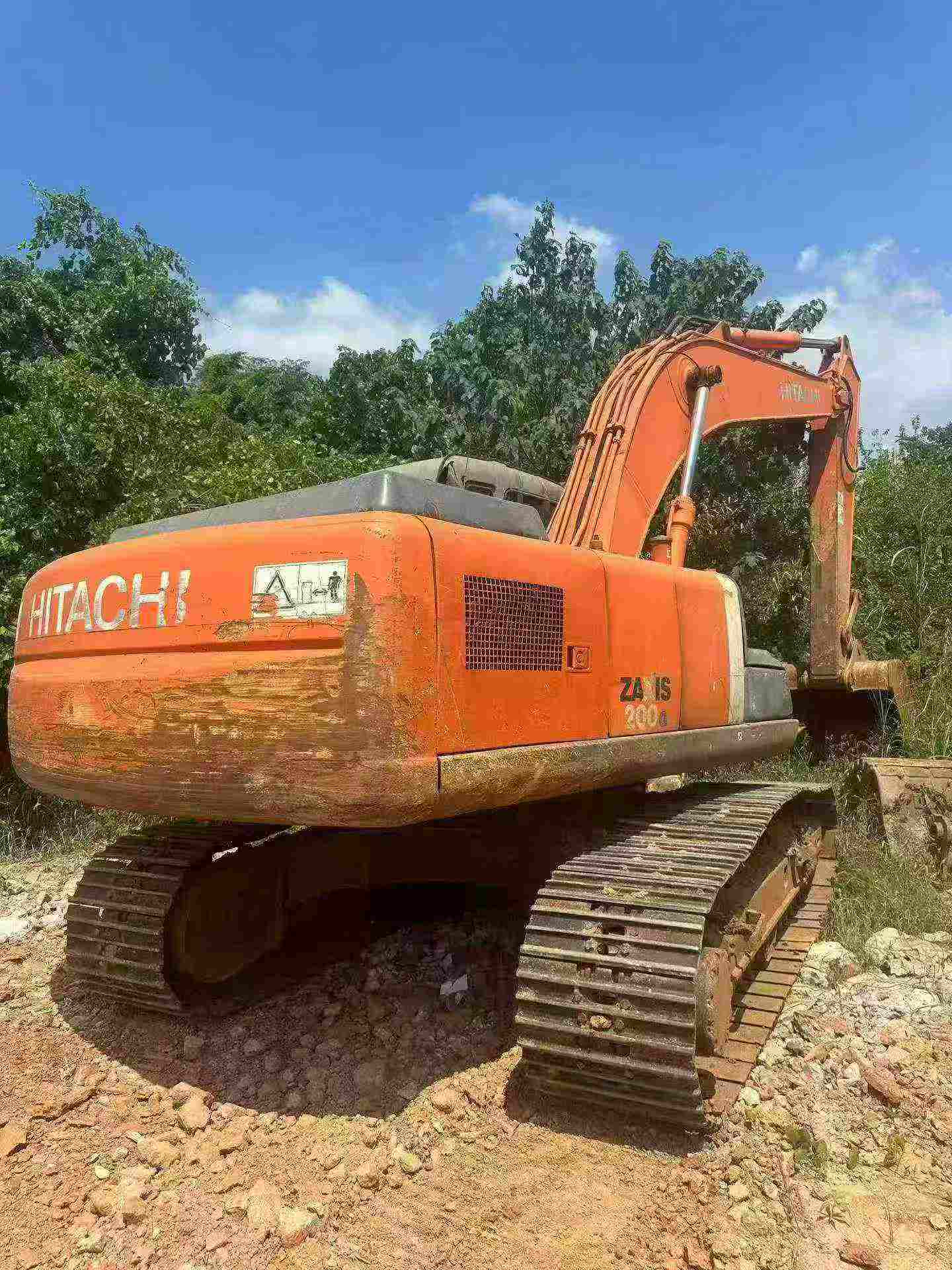 Buy Hitachi ZX200-3G Used Excavator / 2