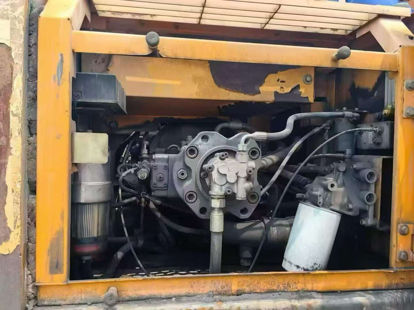 Купить Подержанный Экскаватор Sany SY215C / 6 Купить Подержанный Экскаватор Sany SY215C / 6