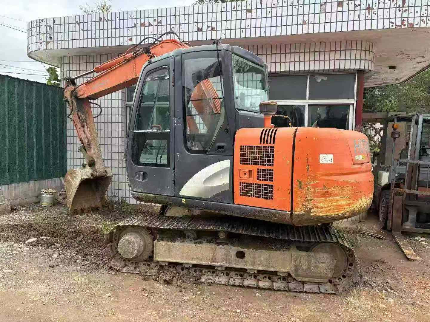 Buy Hitachi ZX70-5G Used Excavator