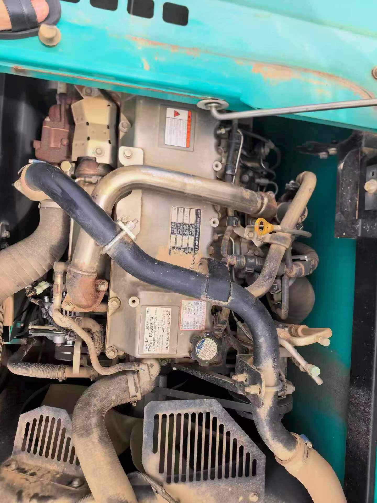 Compre Escavadeira Kobelco SK200-10 Usada / 2