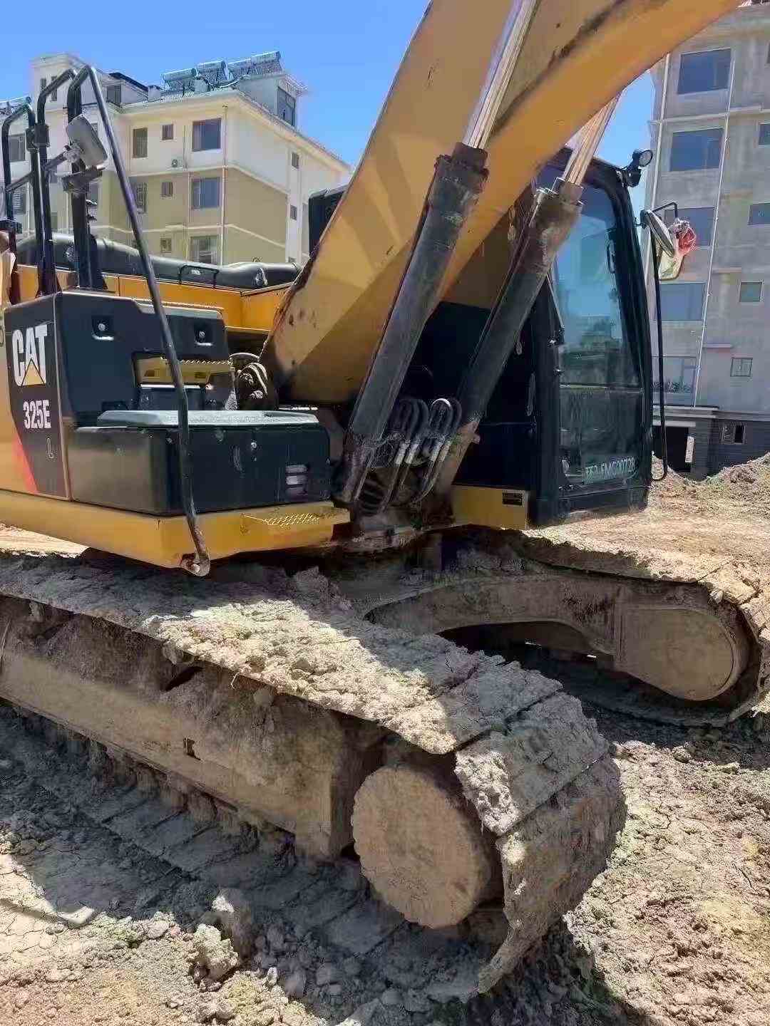 شراء حفارة Caterpillar 320EL مستعملة / 7