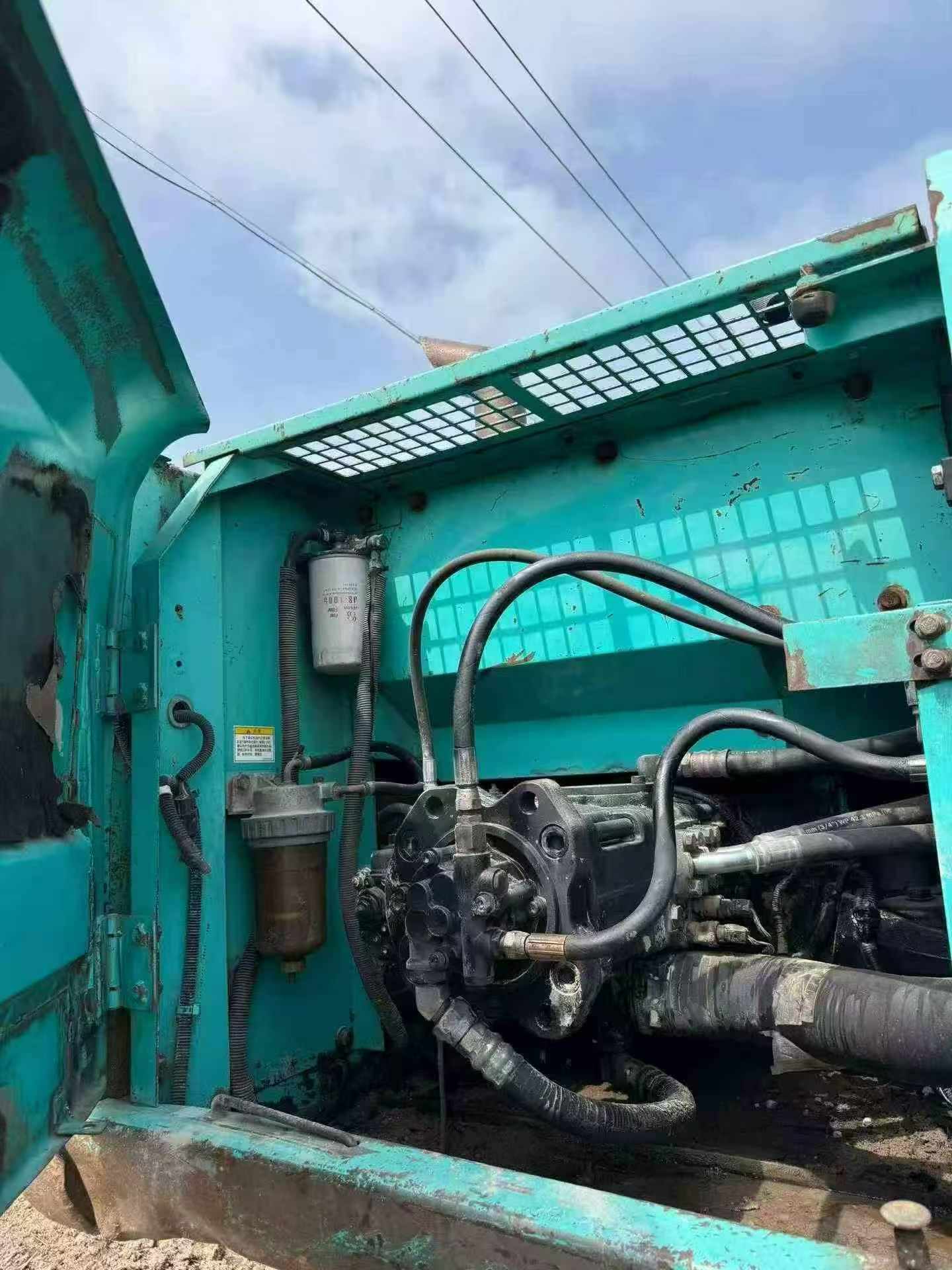 Купить Подержанный Экскаватор Kobelco SK200-6E / 6