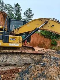 Acheter Pelle Caterpillar 323 d'occasion / 4 Acheter Pelle Caterpillar 323 d'occasion / 4