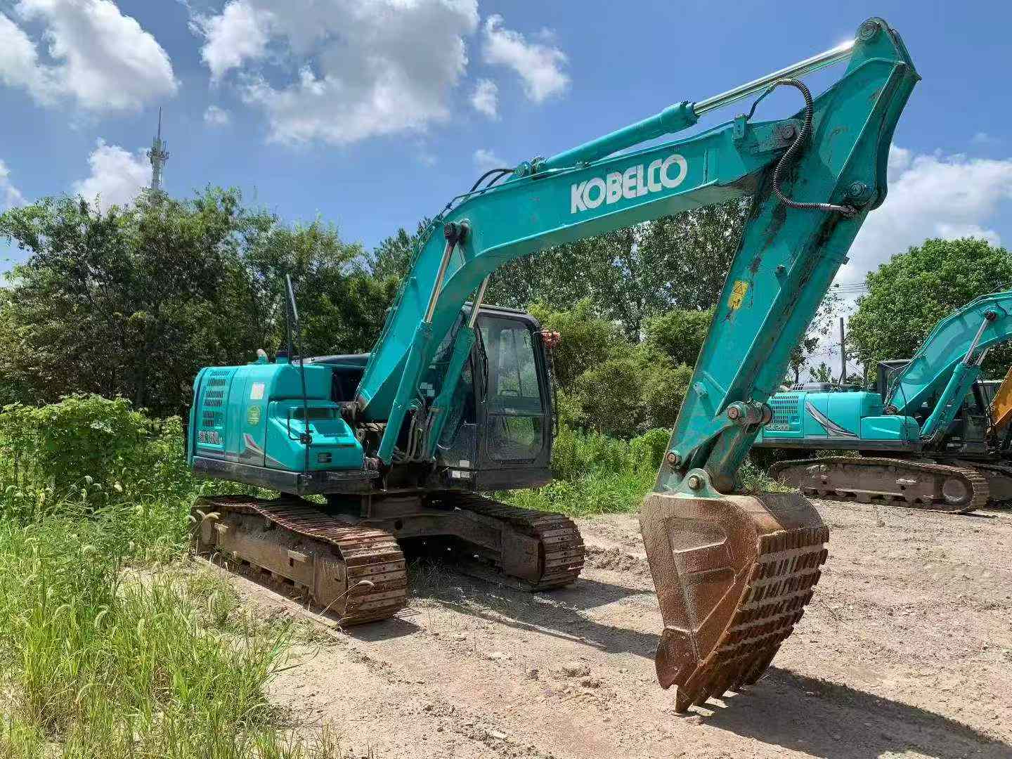 شراء حفارة Kobelco SK130-8 مستعملة / 9