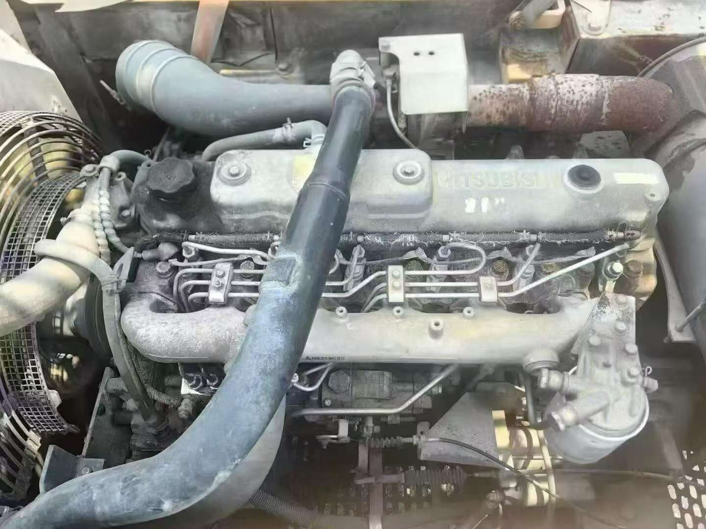 Купить Подержанный Экскаватор Sany SY215C / 4 Купить Подержанный Экскаватор Sany SY215C / 4