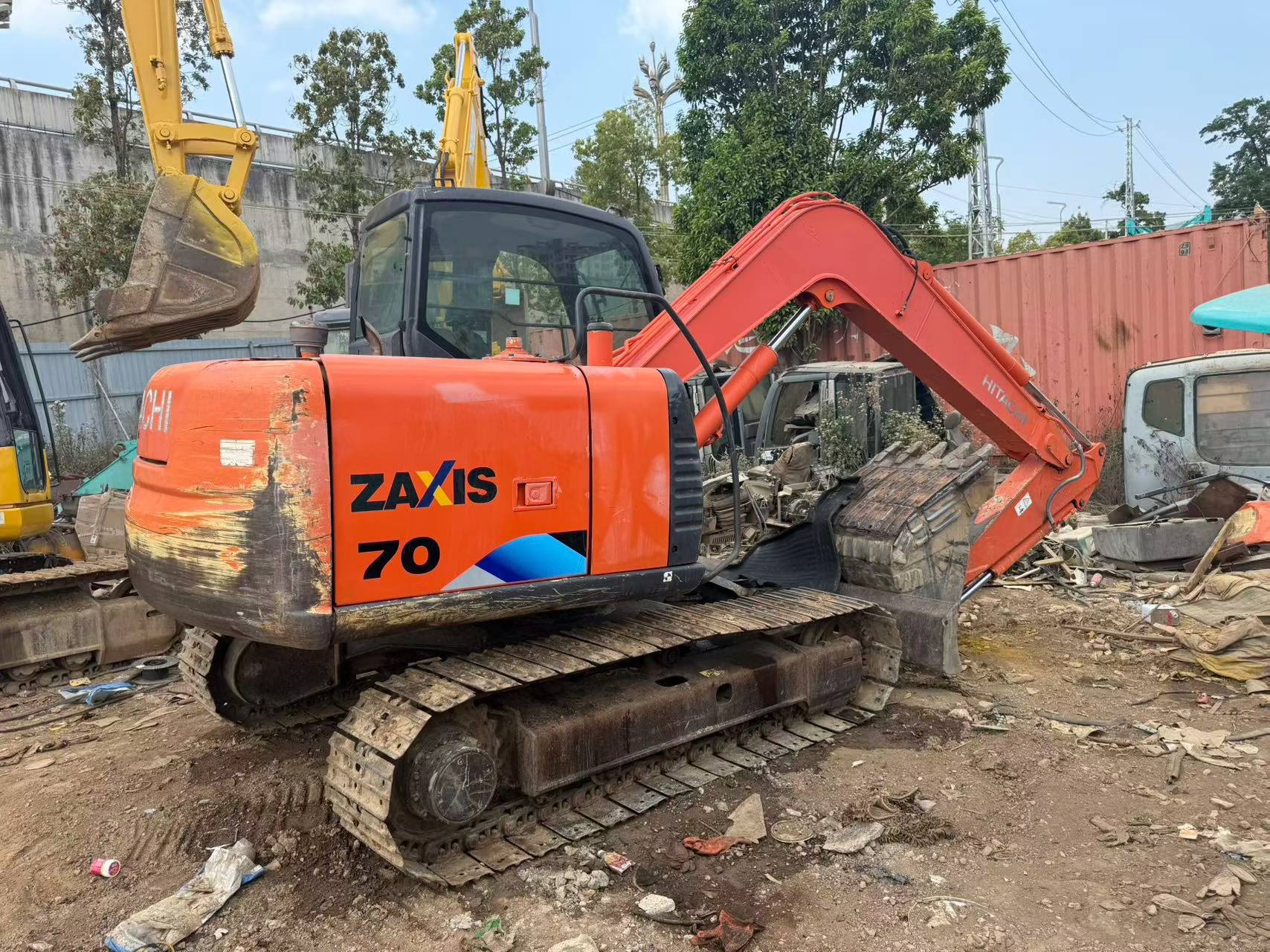 Comprar Hitachi ZX70-3 Usado Escavadeira